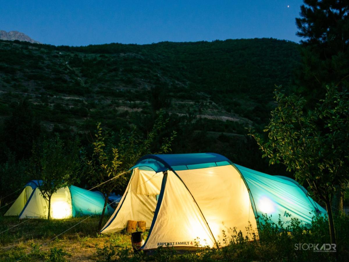 Camp'In Goris Hotell Exteriör bild